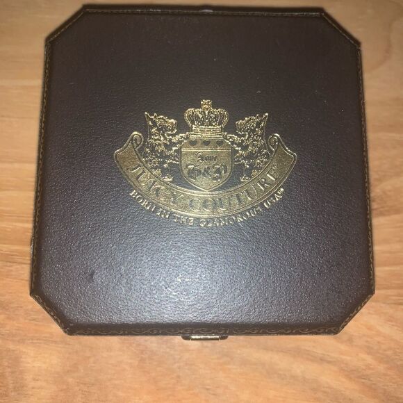 JUICY COUTURE Diamond Starfish Necklace JUICY COUTURE Diamond Starfish Necklace - Picture 2 of 8